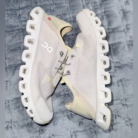 On Running Cloud 5 Coast shoes size 6.5 - Picture 6 of 16